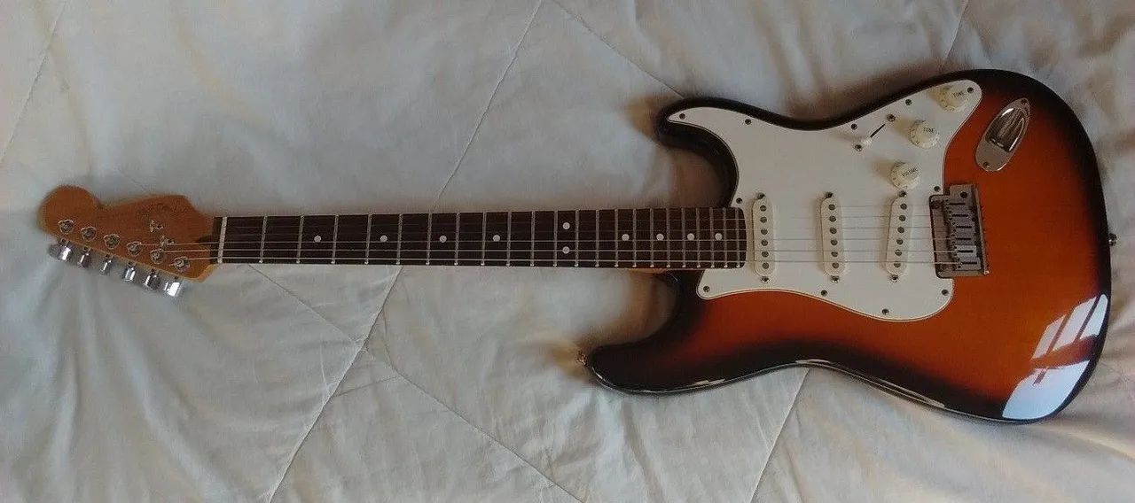 Fender Stratocaster USA - Foto 5