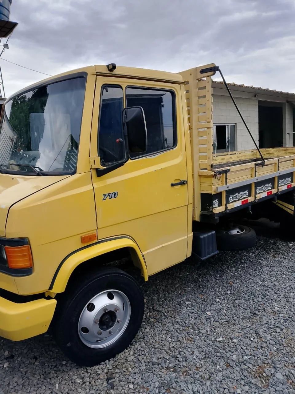 Vendo caminhão 310