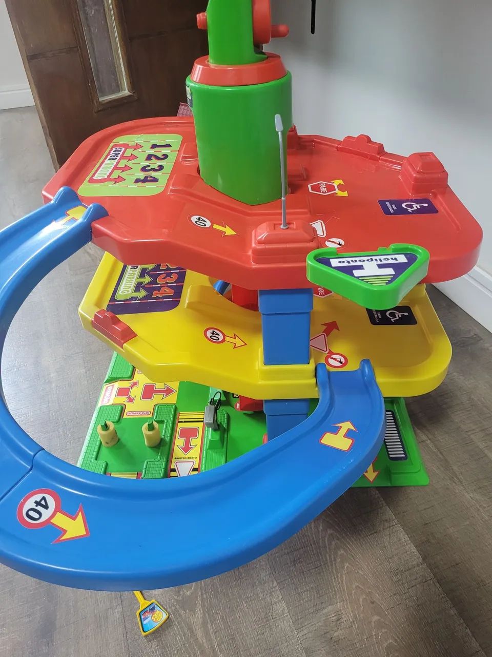 Super parking - Foto 2