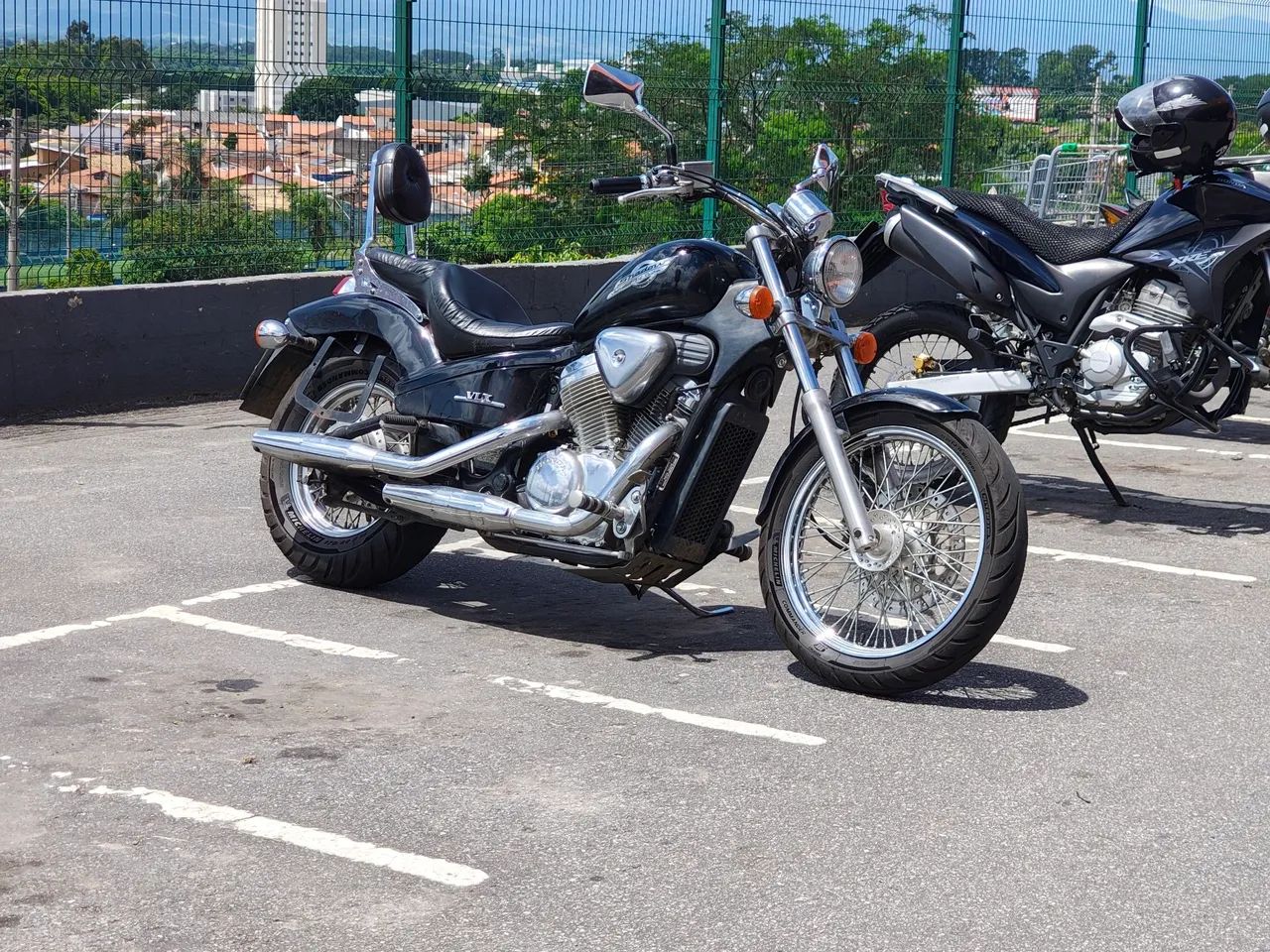 Shadow 600 - Foto 2