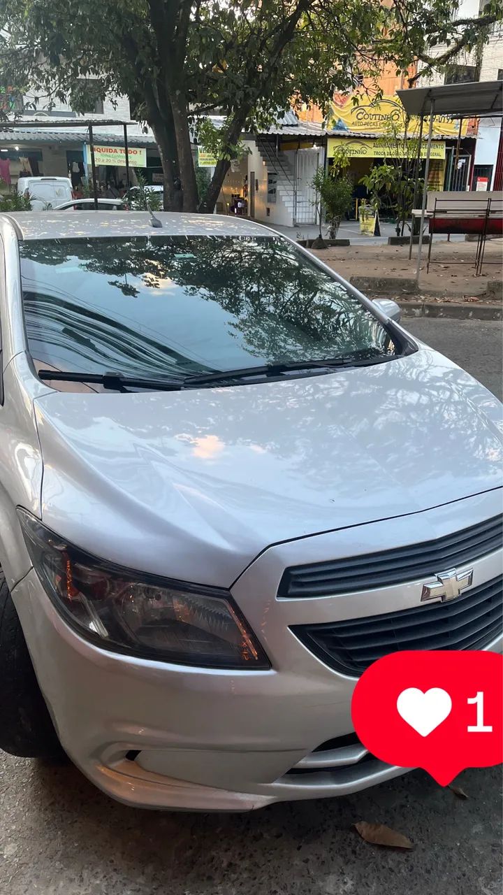 Chevrolet Onix ONIX HATCH Joy 1.0 8V Flex 5p Mec. 2019