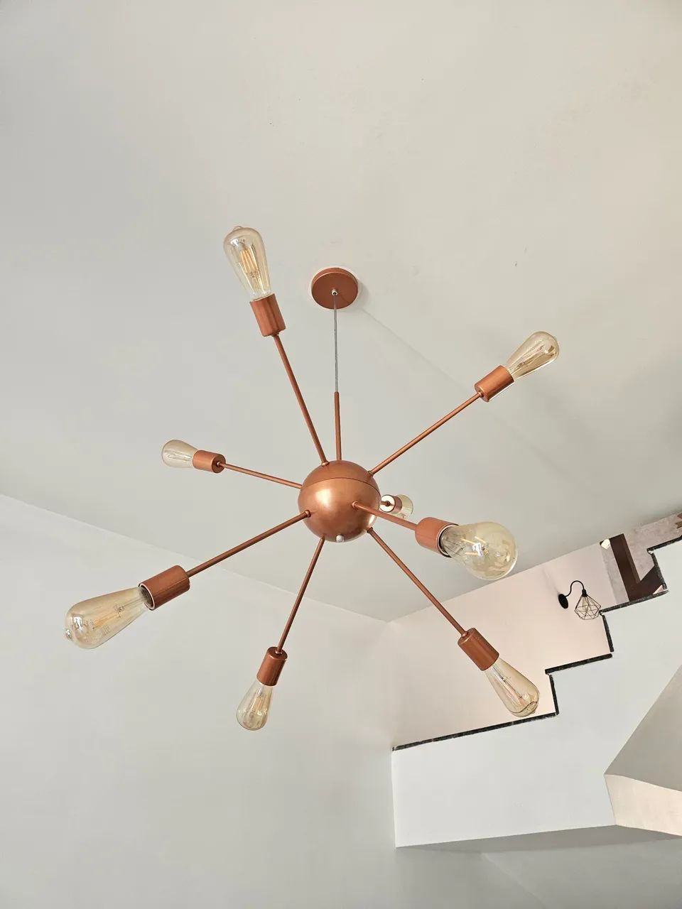 Lustre moderno e sofisticado. 