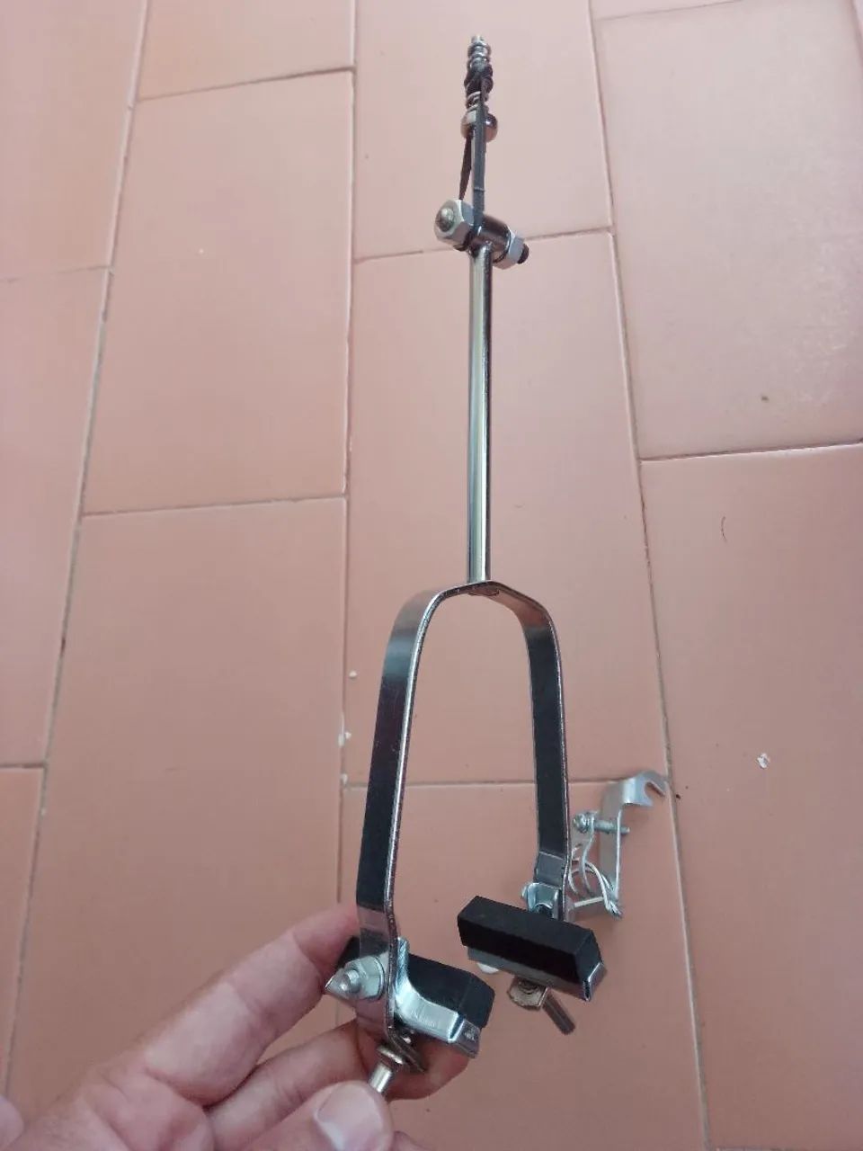 Freio dianteiro Monareta aro 20  - Foto 2