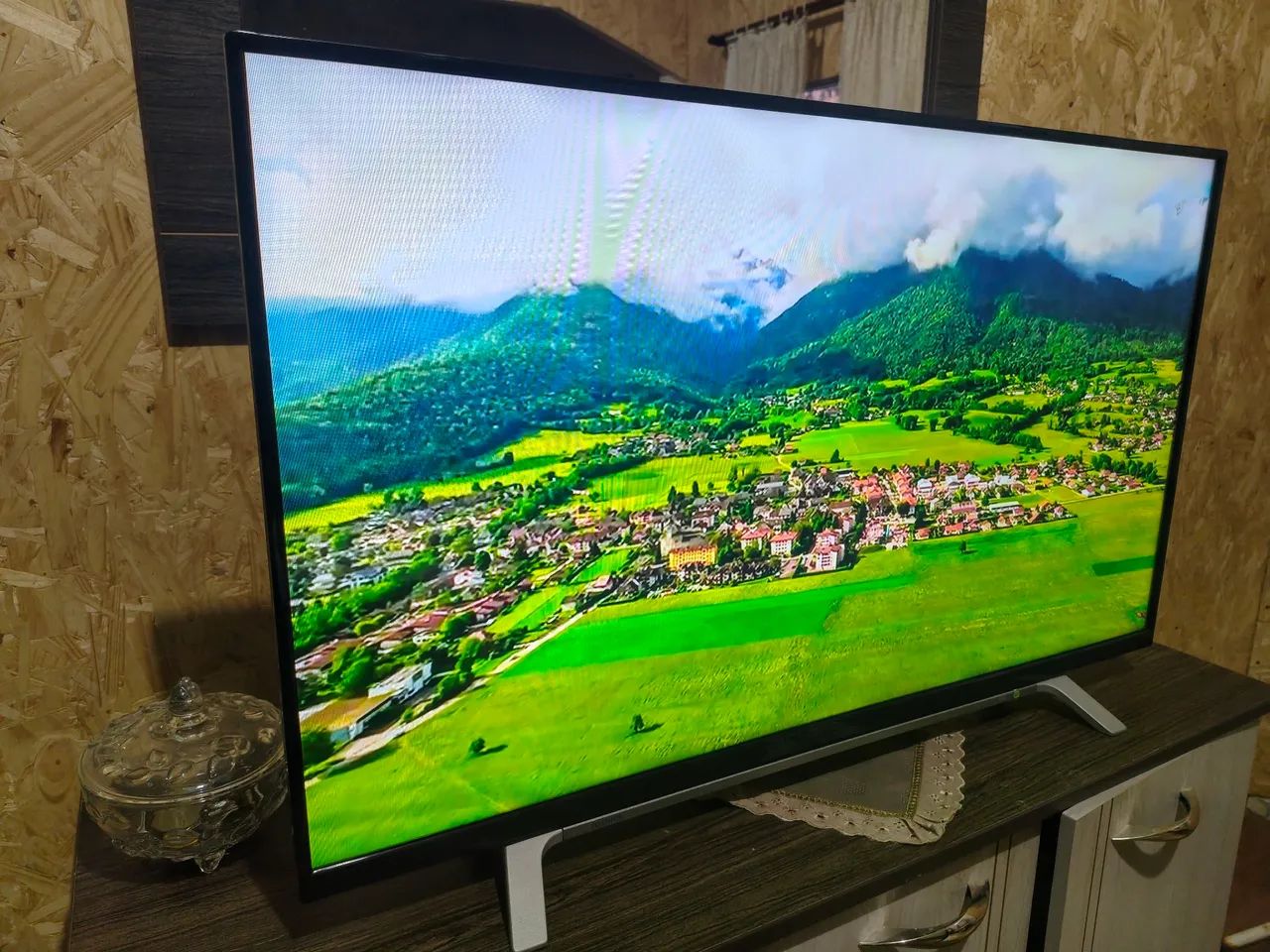 Smart 50 polegadas Toshiba em ótimo estado sem detalhes