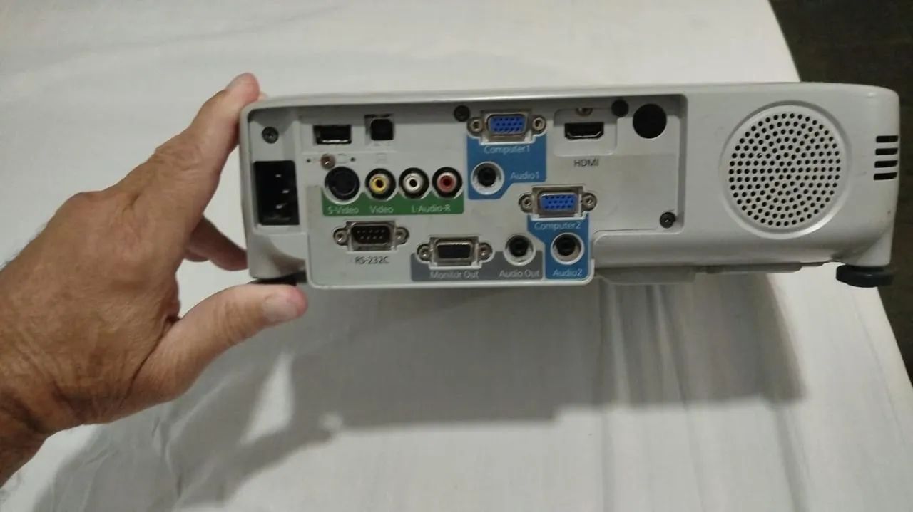 Projetor Epson Powerlite S17  - Foto 2