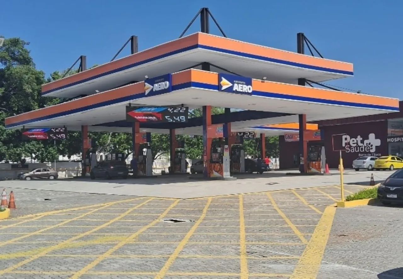 Precisamos de frentistas