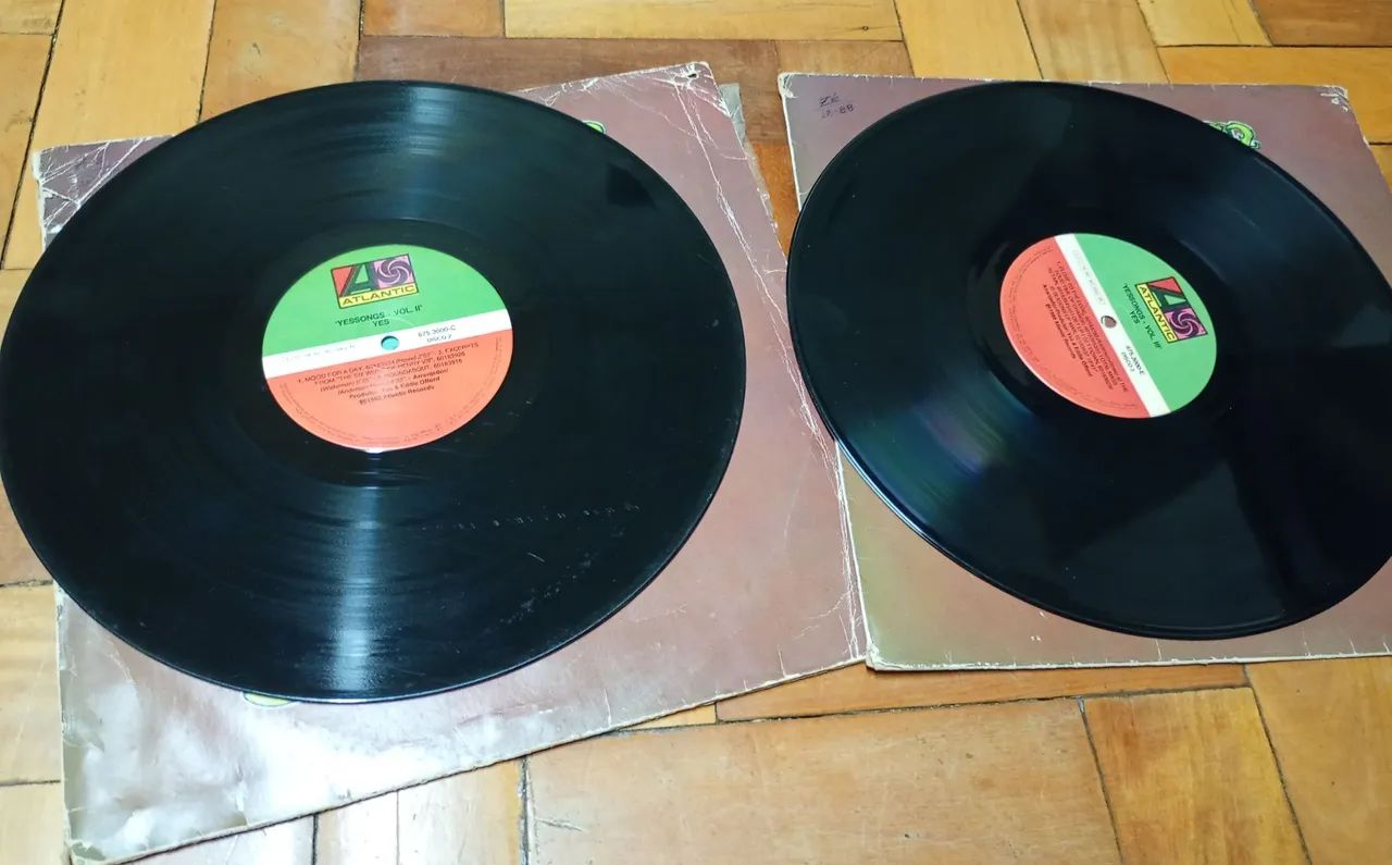 Combo de lps Yes - Yessongs vol. 2 e 3 (LEIA) - Foto 2