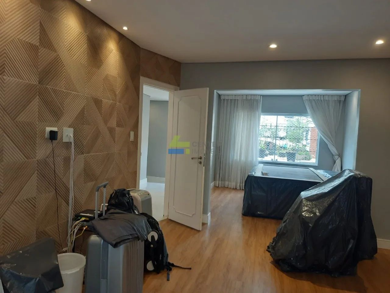 Vila Mariana, 141m², 3dts, 1st, 2vgs, px metrô!!!