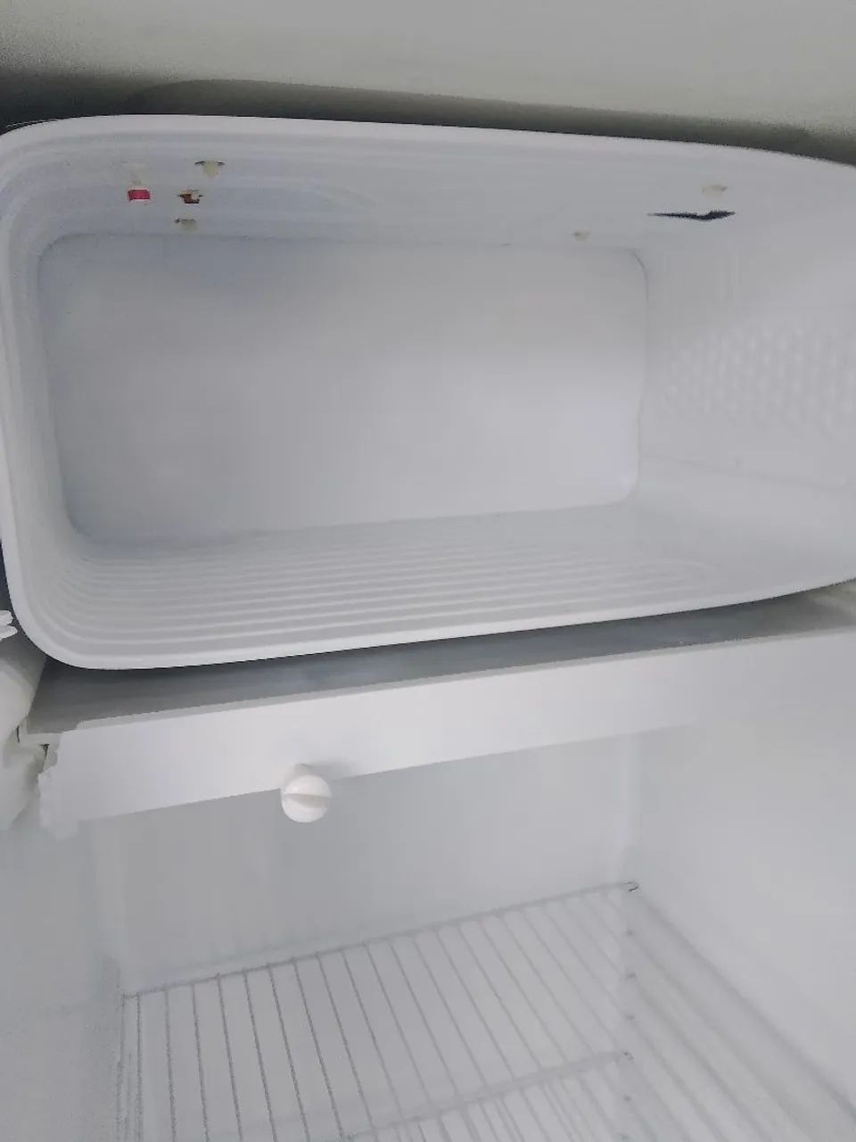 Vendo geladeira Electrolux funcionando perfeitamente  - Foto 2