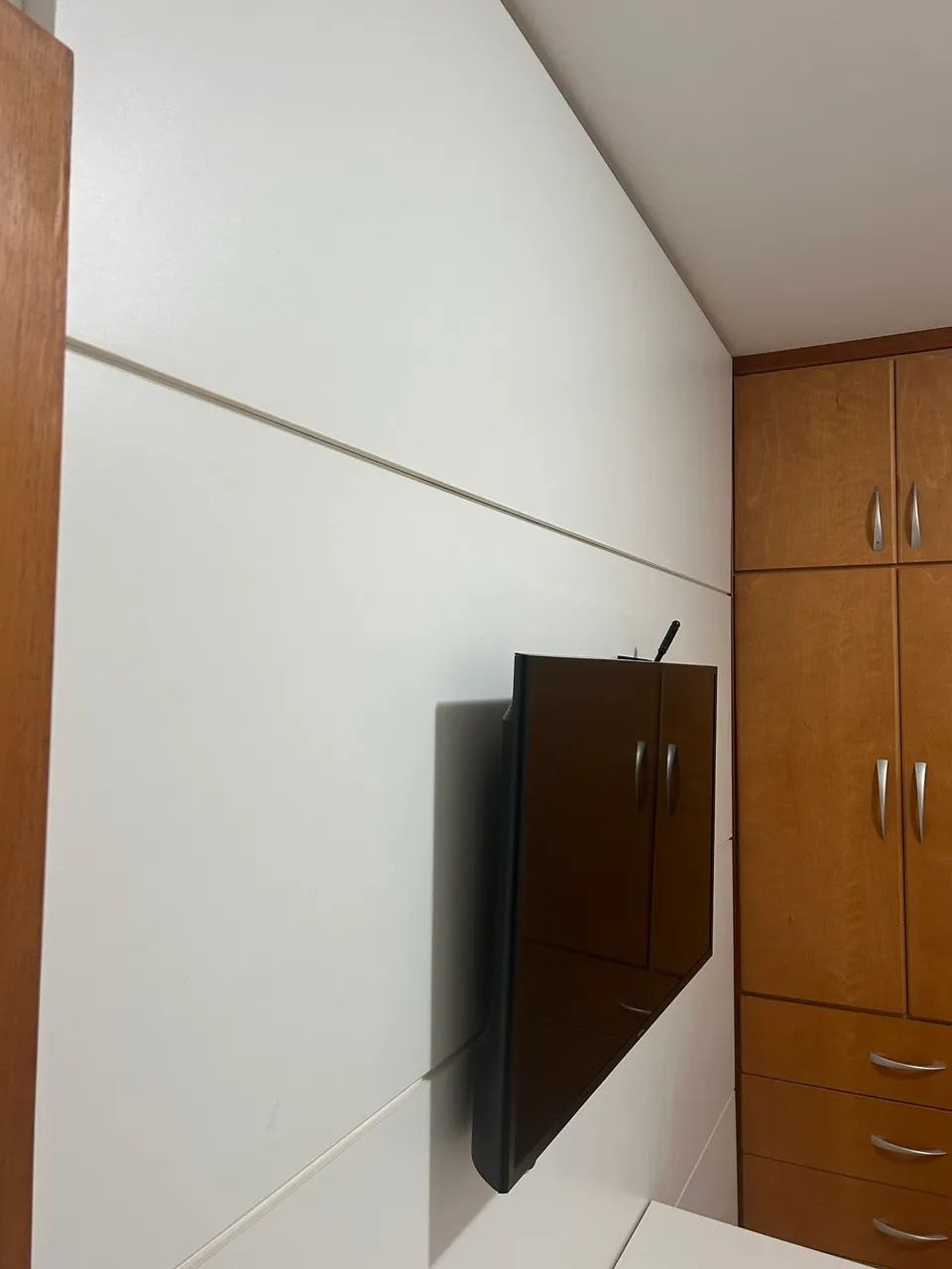 Painel MDF para suporte TV e bancada estudo - Foto 2