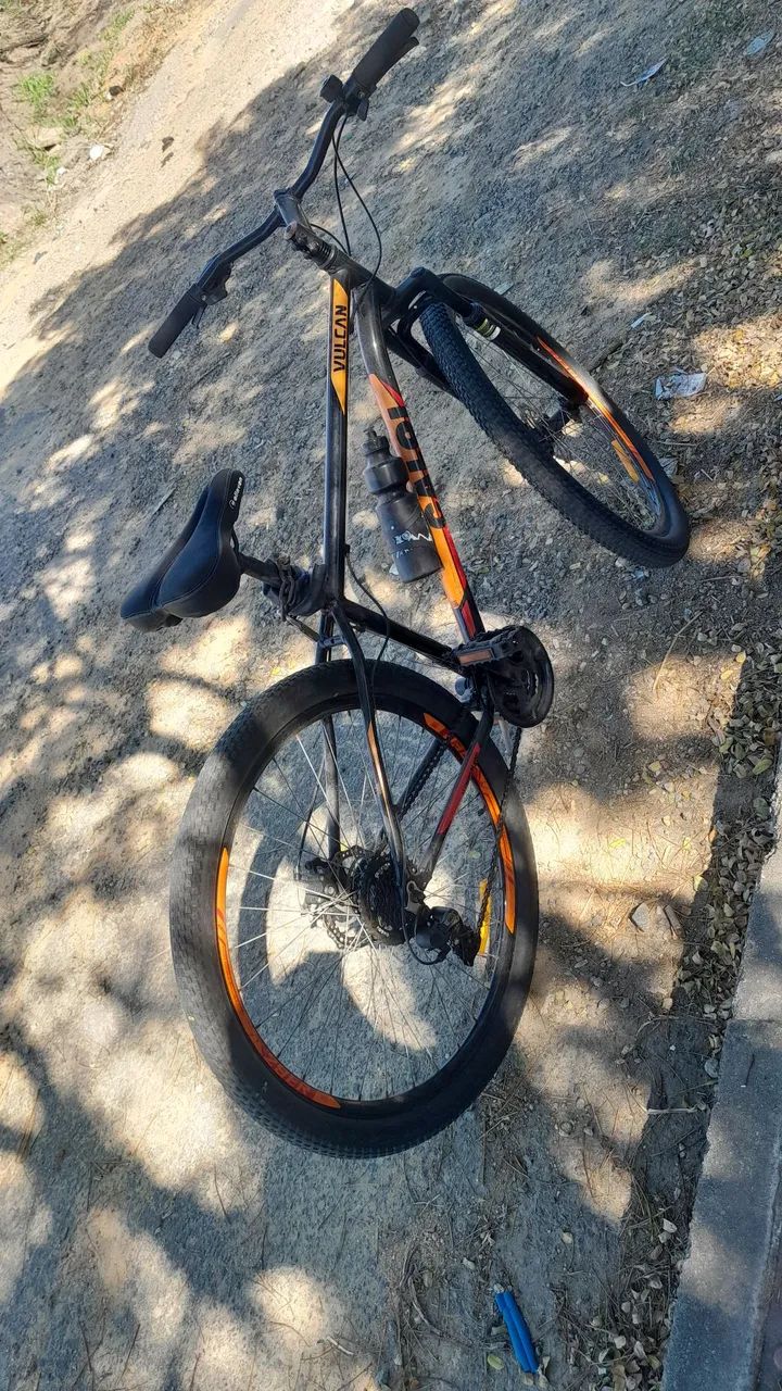 Vendo bicicleta caloi aro 29 - Foto 3