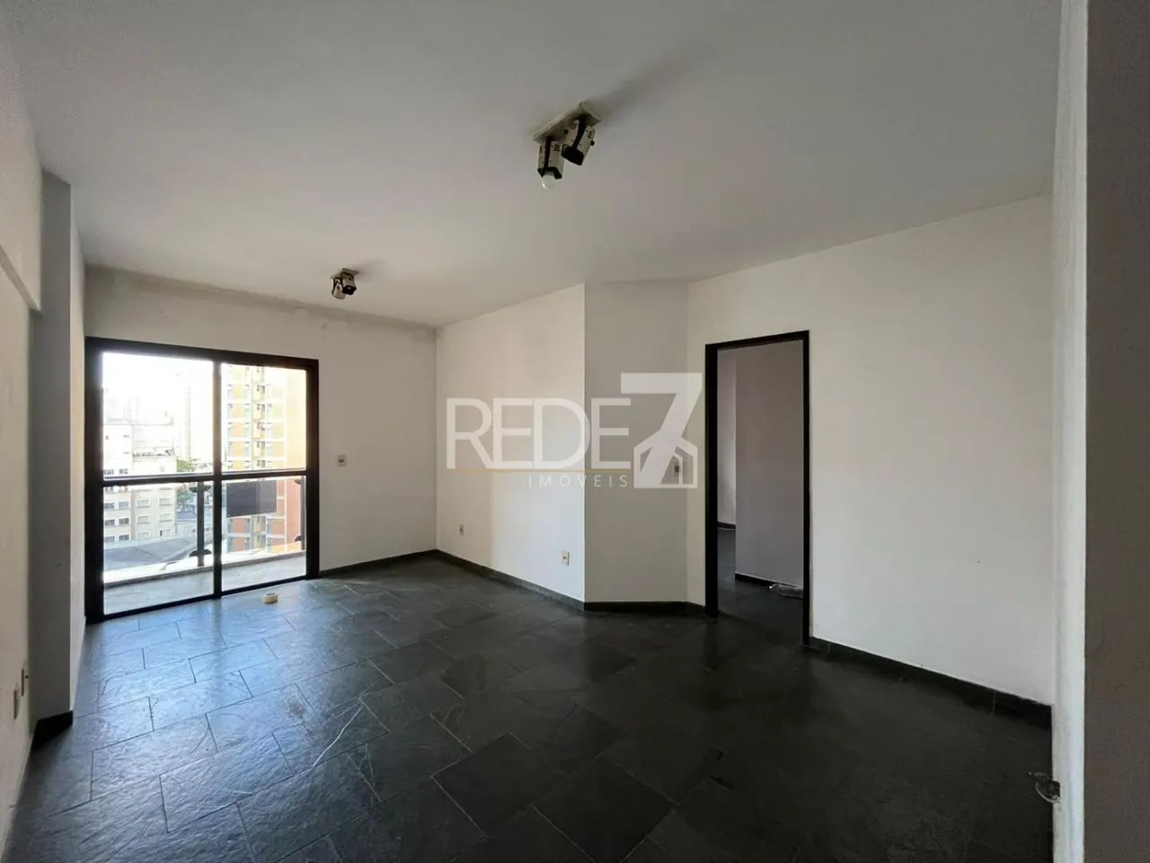 Apartamento de 1 dormitório à Venda - EDIFÍCIO OPEN SKY - Botafogo
