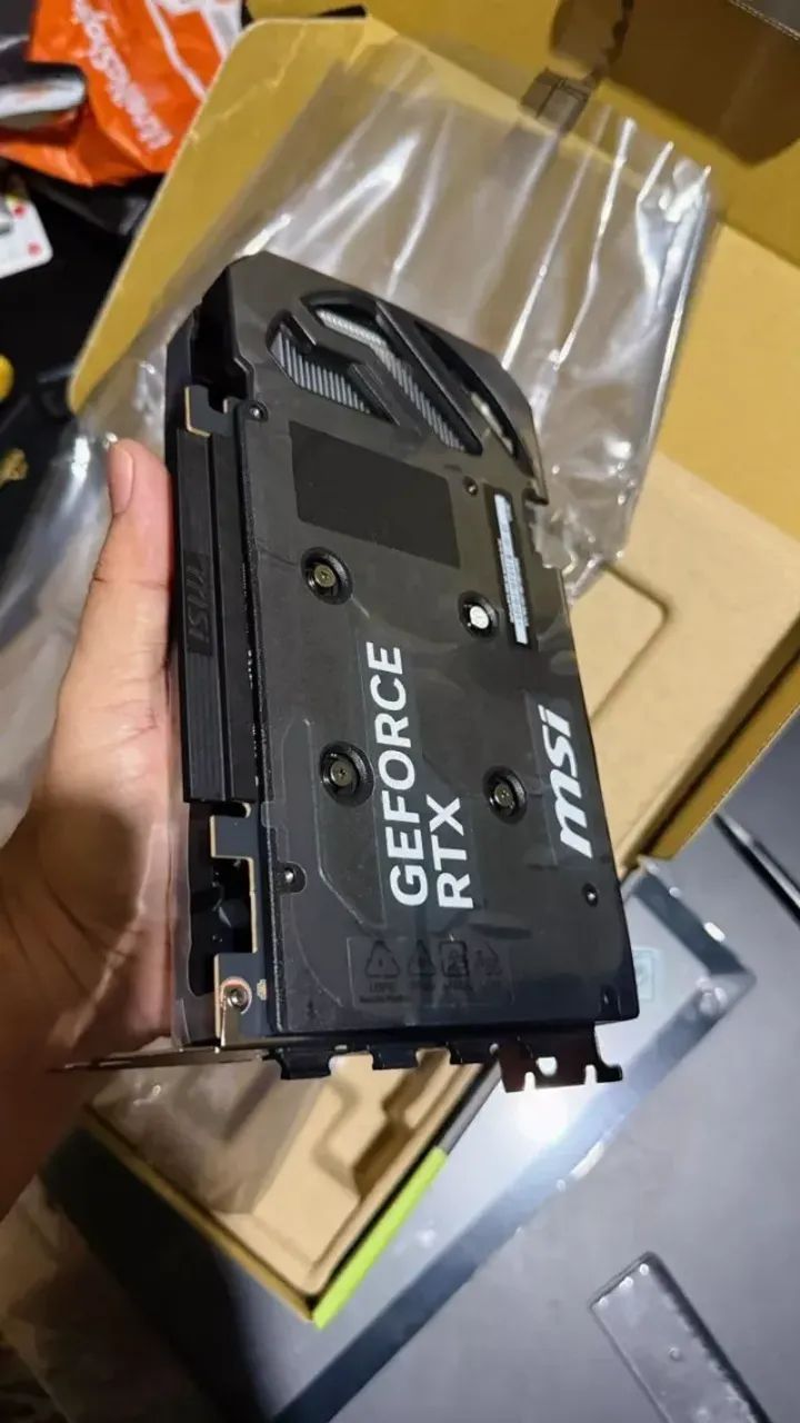 RTX 5060 8GB - Foto 3