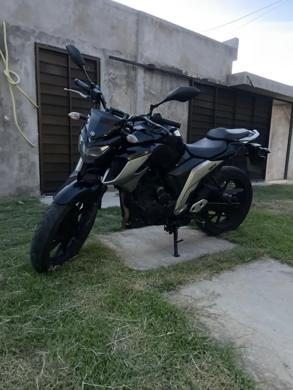 Fazer 250