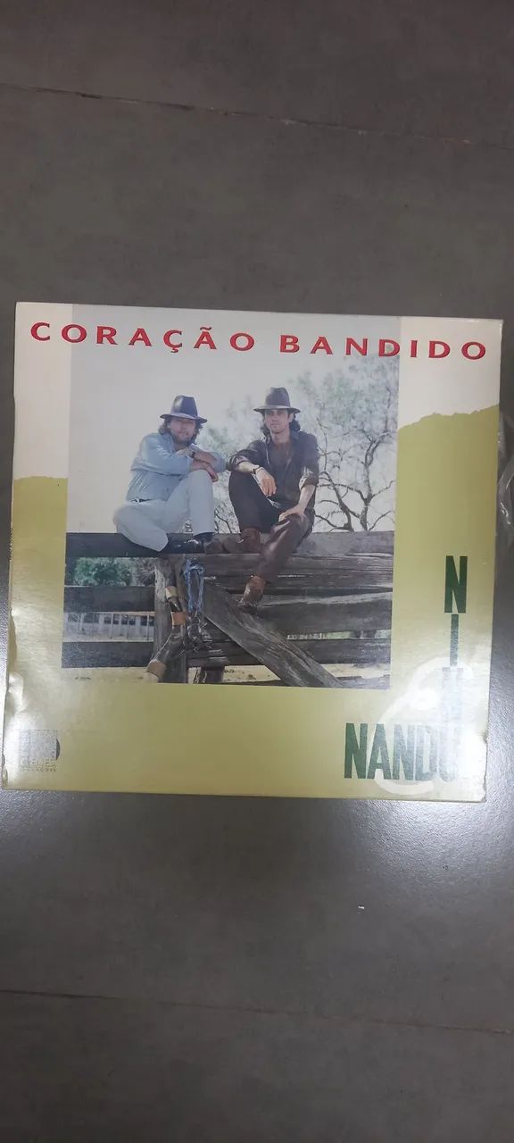 Vinil Nino e Nando autografado 