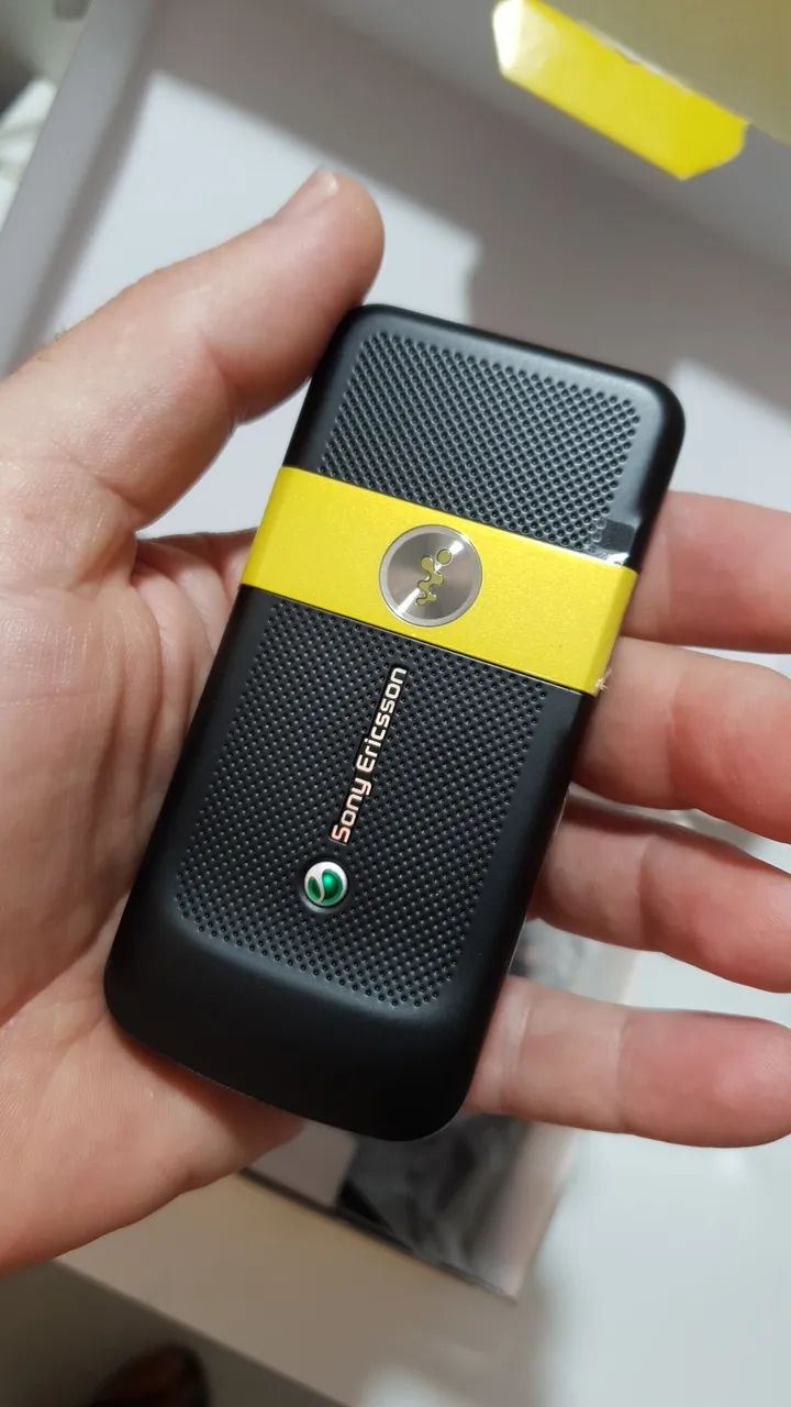 Sony walkman w760 novo - Celulares e Smartphones - Patagônia