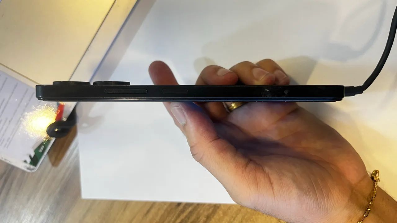 CELULAR - POCO C65 / 256GB - Foto 5