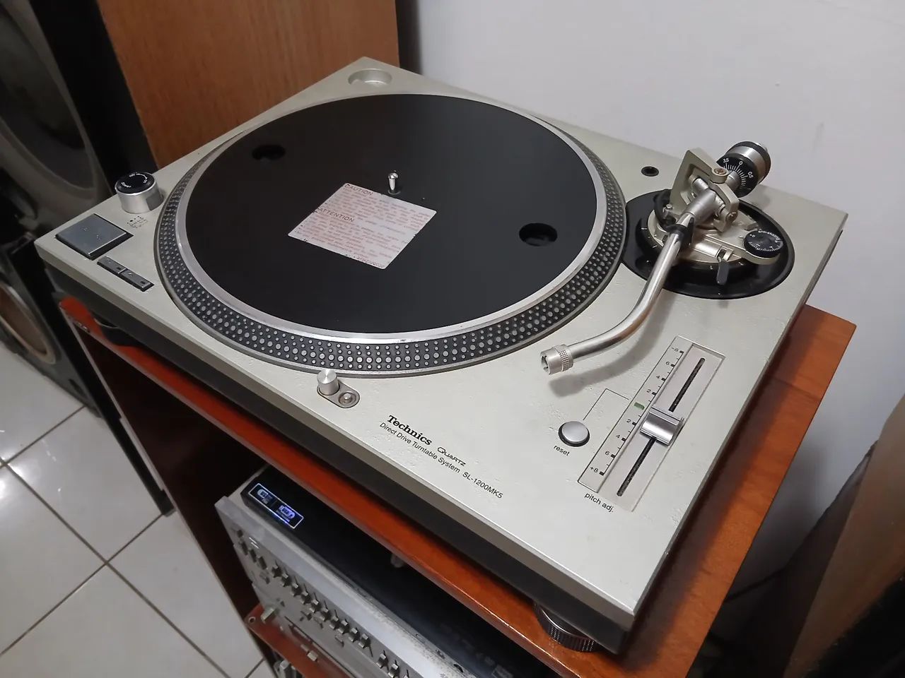 Technics SL-1200MK5シルバー 完動品 DJ TOCA DISCO TECHNICS SL1200 MK5 - Aparelhos de Som - Passaré