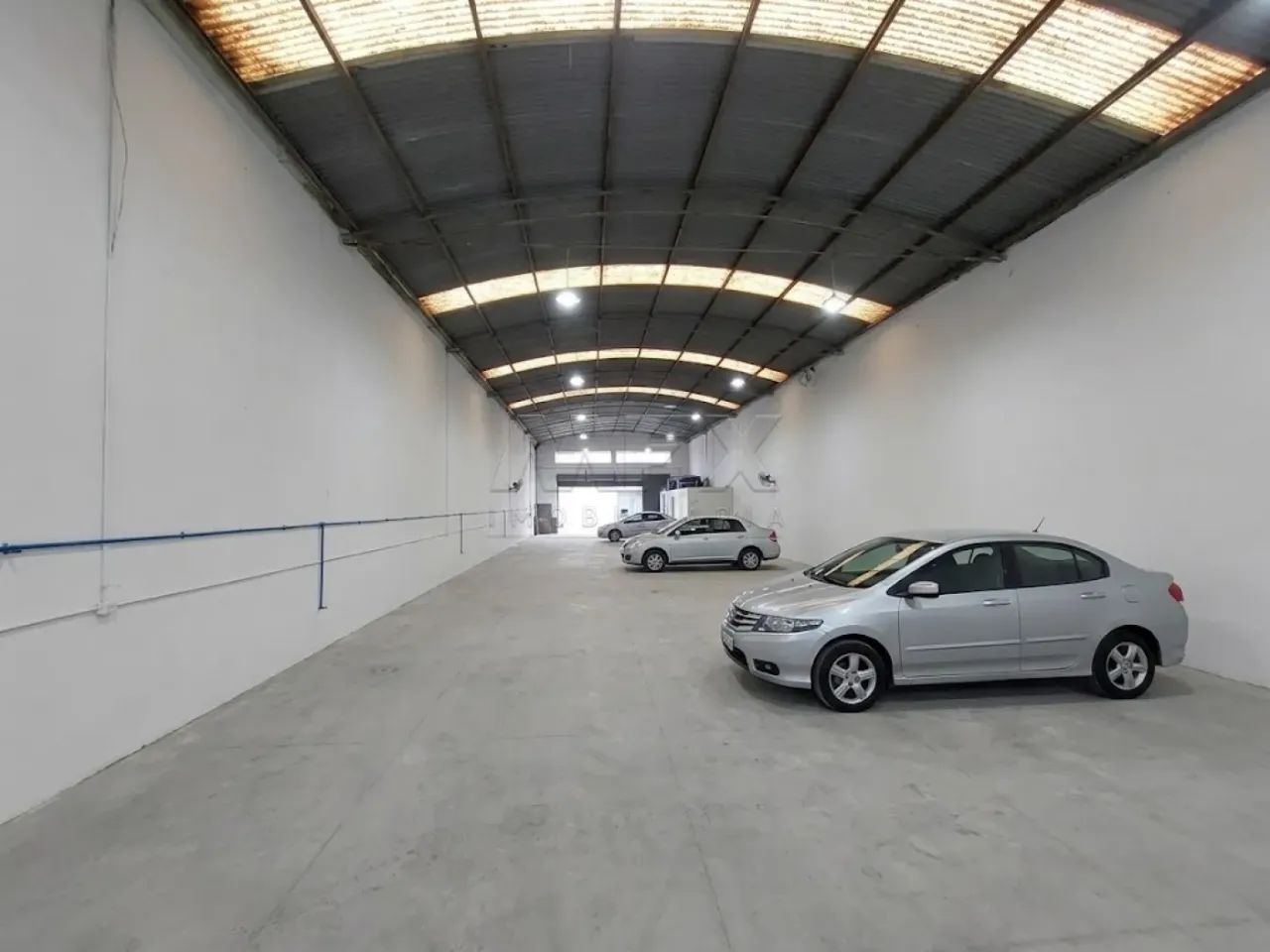 Galpão Comercial - Moderno - Já alugado - Centro - Foto 3