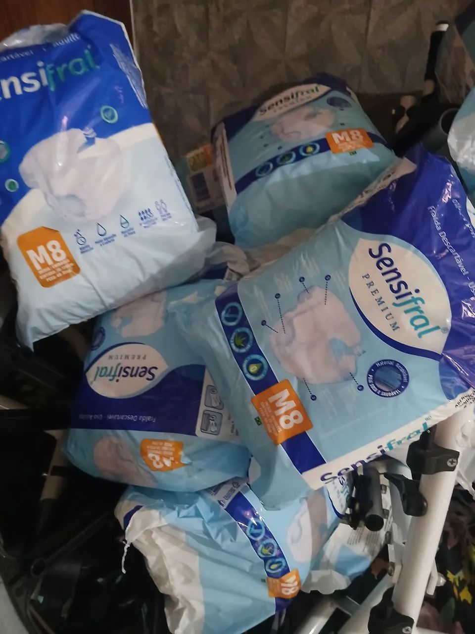 Fraldas Geriatricas da Sensifral, tamanho M ,18 pacotes  por apenas 200,00 reais, Chama!!! - Foto 2