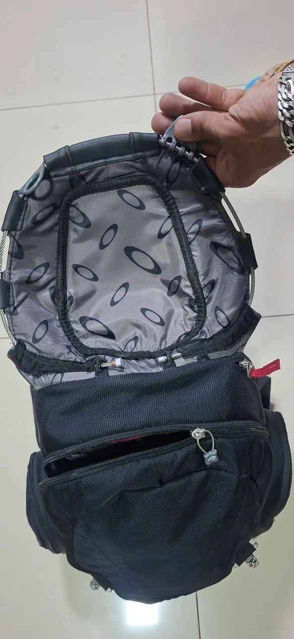 Mochila Oakley Bathroom Sink - Foto 4