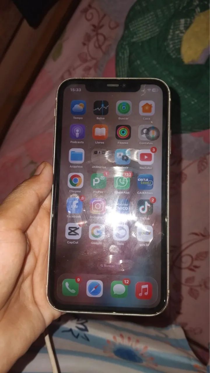 iPhone 11 vendo ou troco com volta  - Foto 3