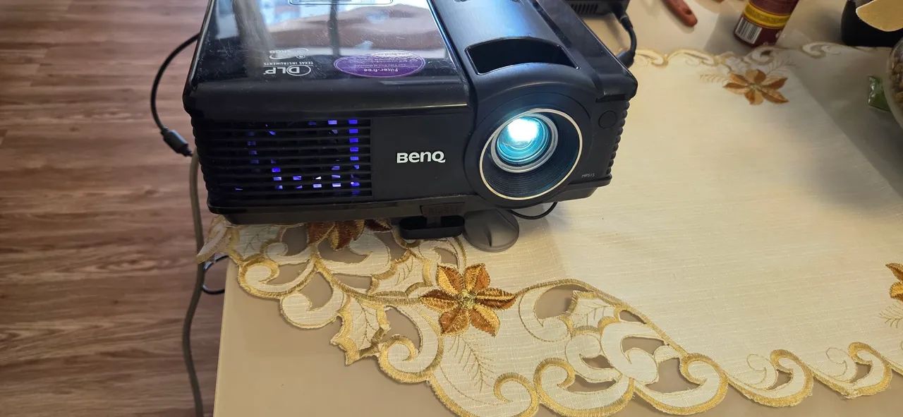 Projetor multimidia Benq MP-515 2500 lumens - Foto 2