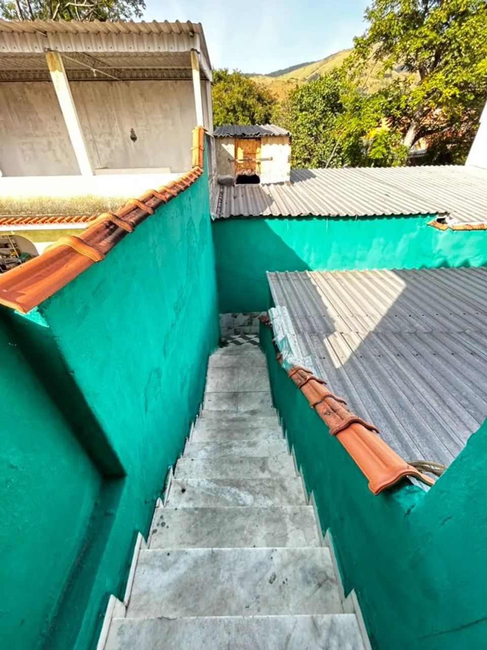 ALUGA-SE CASA COM 3 QUARTOS NO BAIRRO DA LUZ - Foto 3