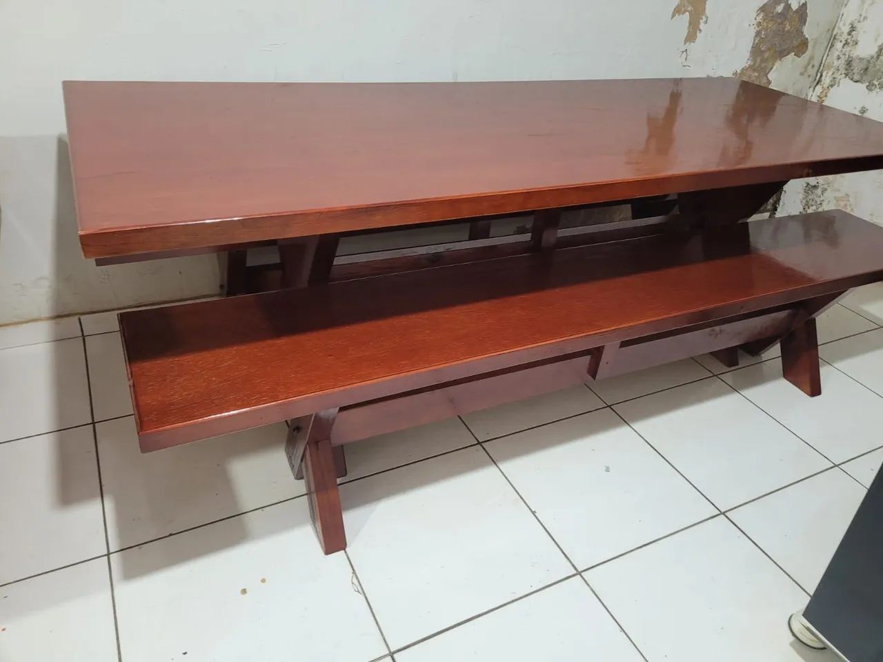MESA COM BANCOS  - Foto 3