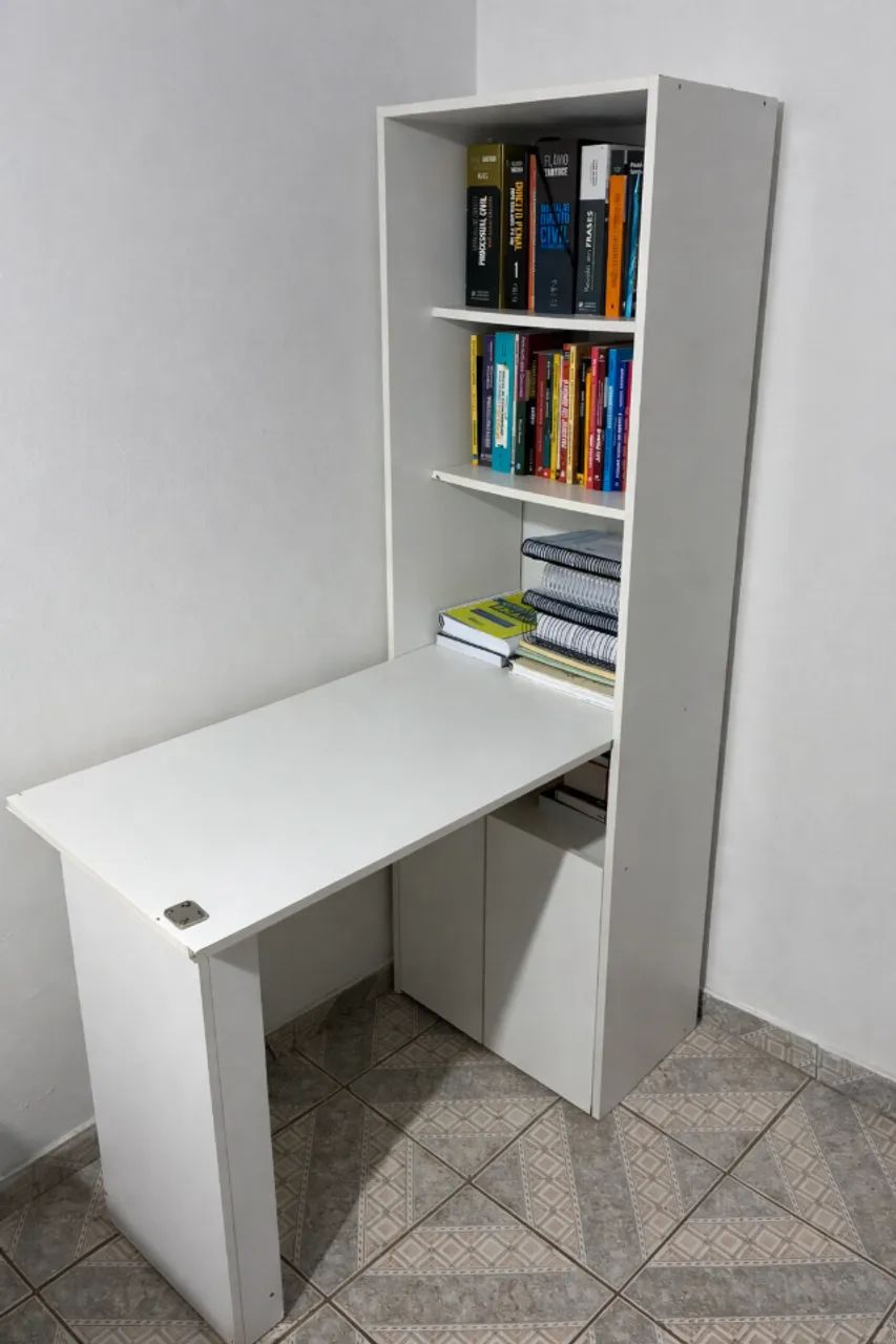 Mesa dobrável para escritório com armários