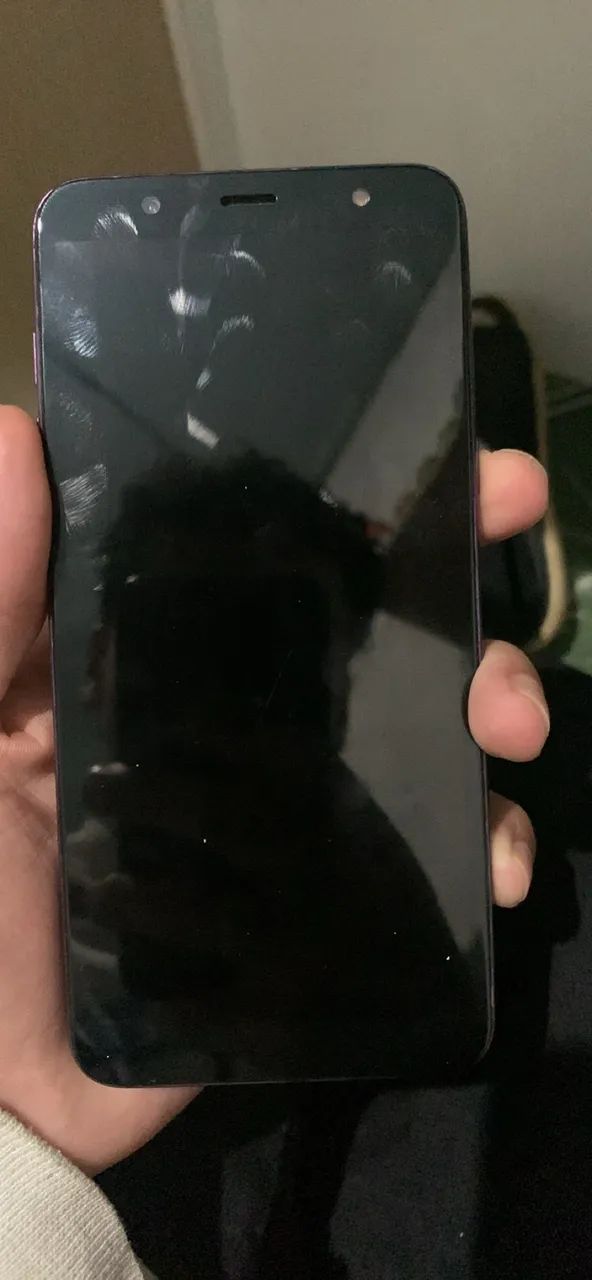 Samsung J8