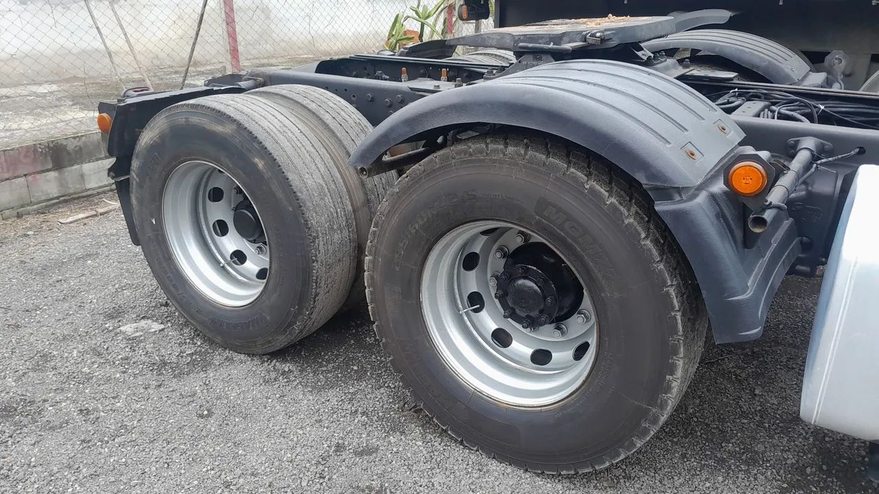 VW 25390 6x2 ano 2016 - Foto 5