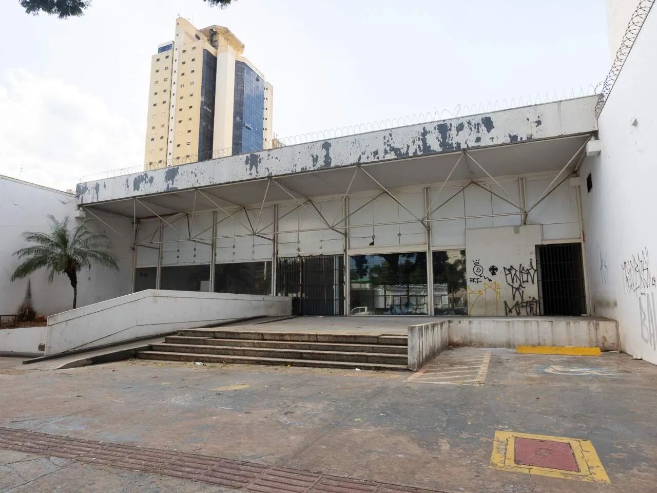 Imóvel Comercial localizado na Av. Afonso Pena