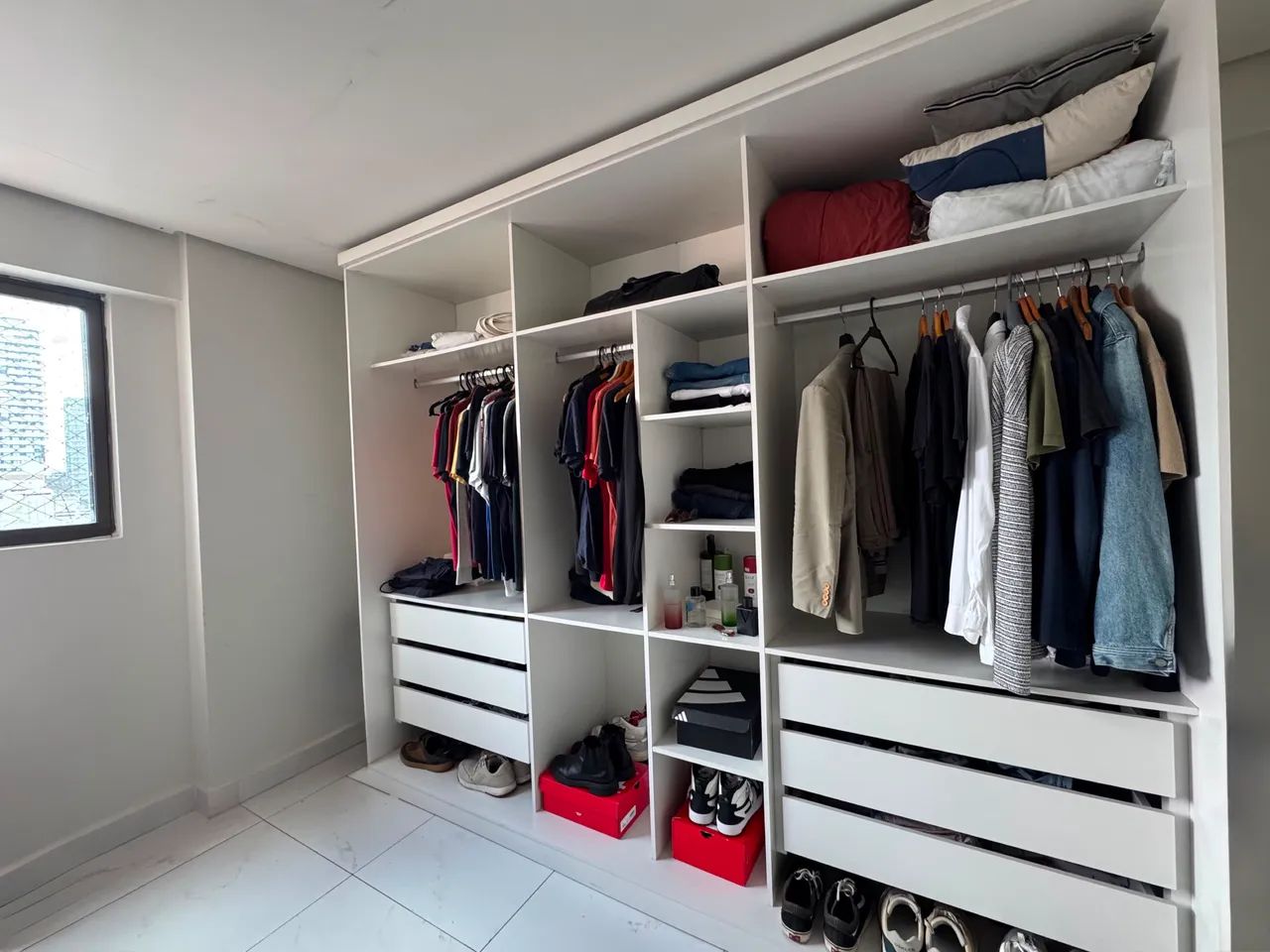 Guarda roupa closet TOKSTOK