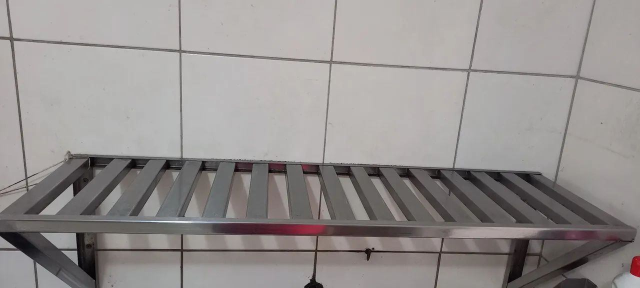 Prateleiras inox lisas ou gradil - Foto 3