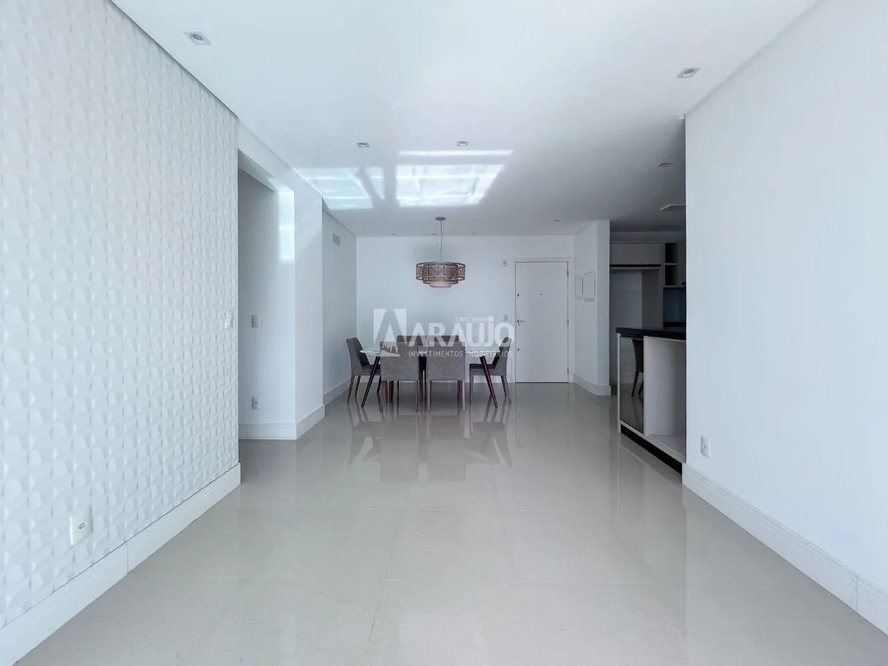 Apartamento semi mobiliado com 2 suítes e 1 dormitório no Centro de Itajaí - Foto 3