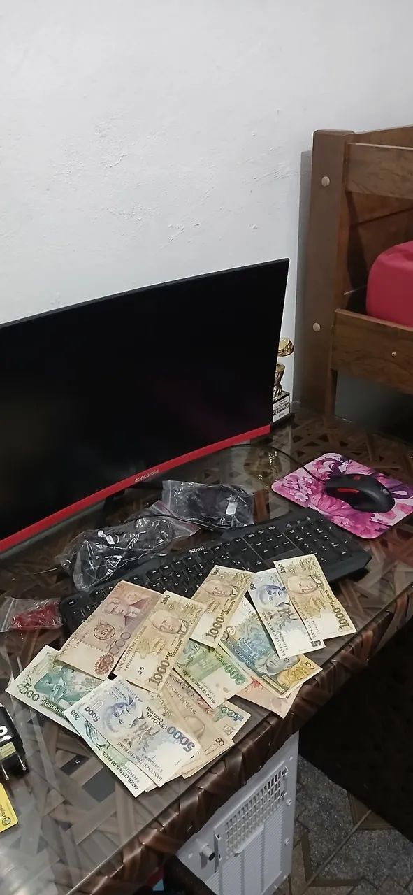 Monitor gamer 100hz e periféricos 