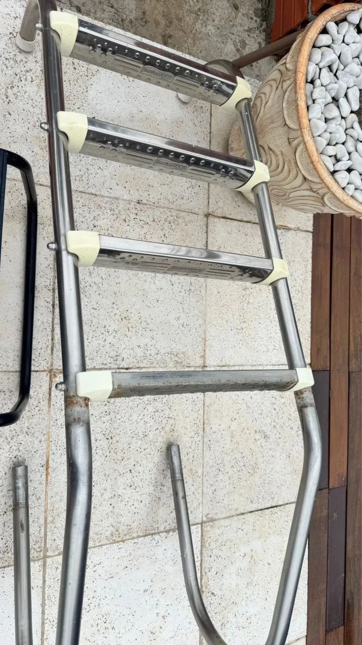 Escada de piscina  - Foto 2