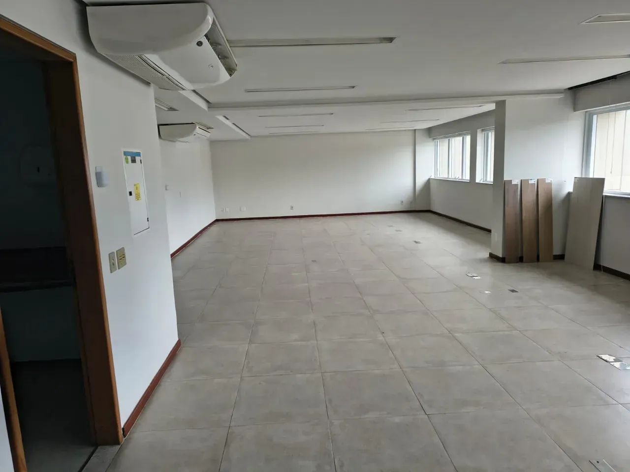 Conjunto comercial 150 m² - Reta da Penha  P- raia do Canto - Vitória - ES - Foto 3