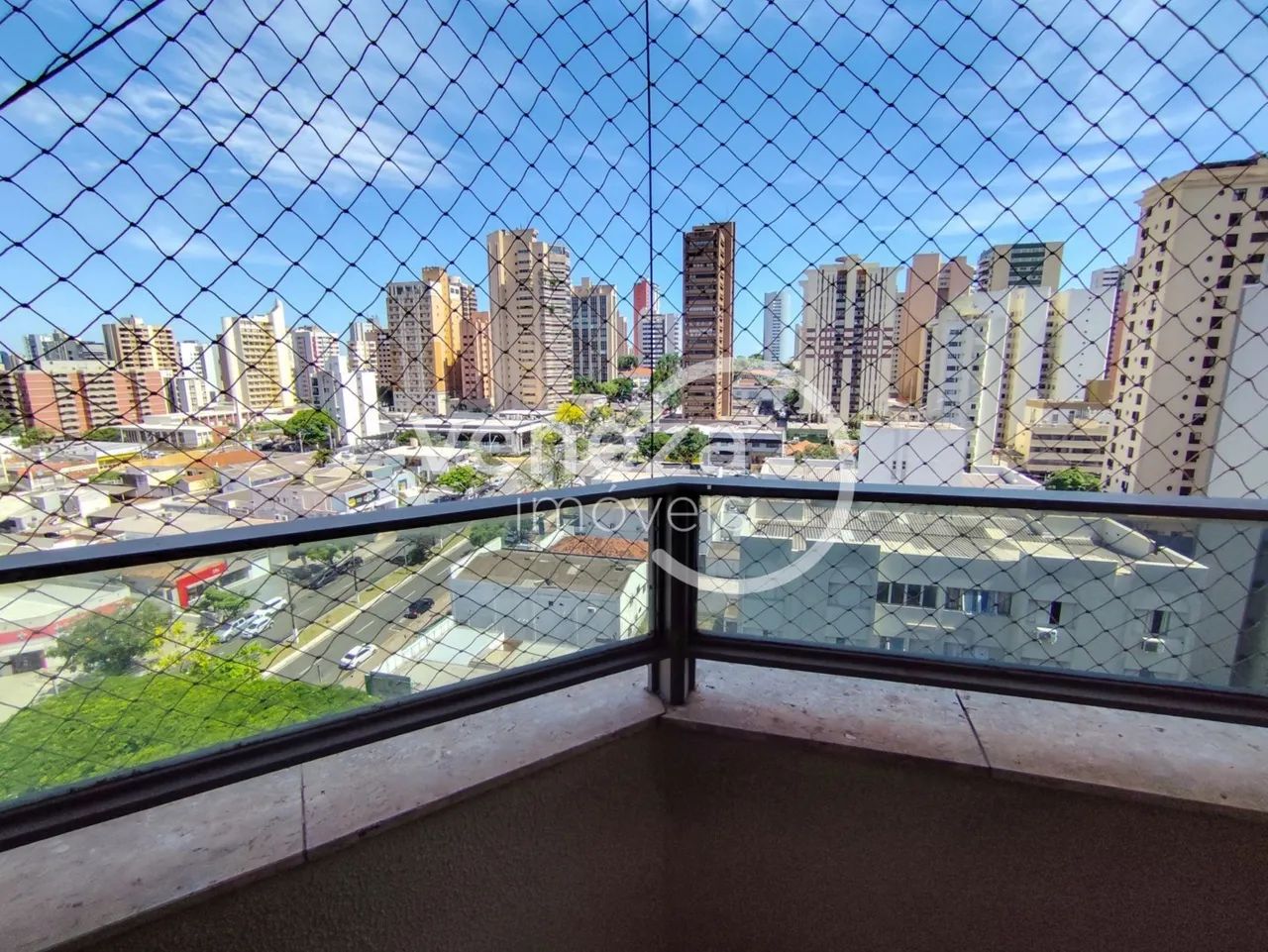 Apartamento para alugar no Edifício Bristol Park, Londrina - Foto 4