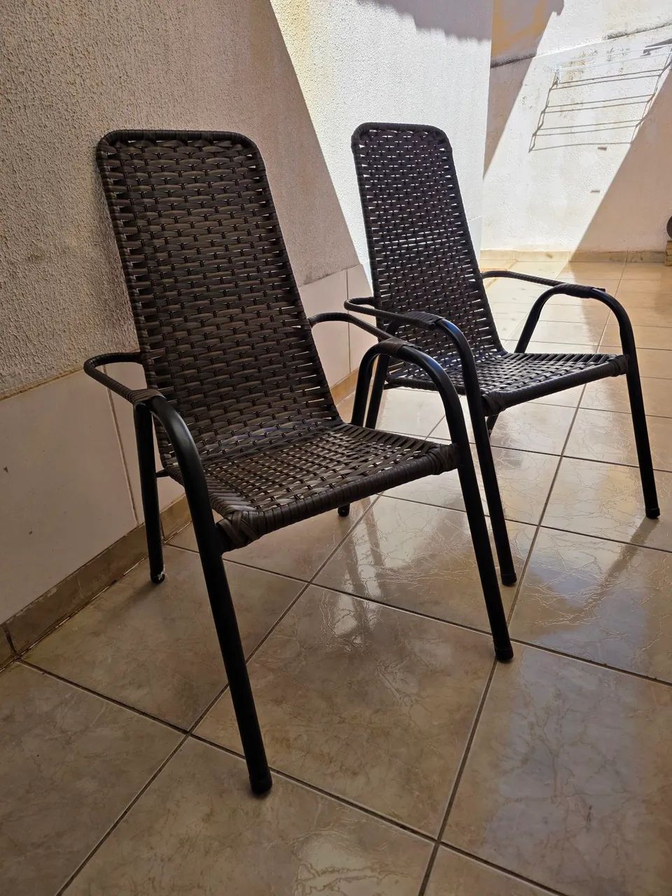 2 CADEIRAS ÁREA 