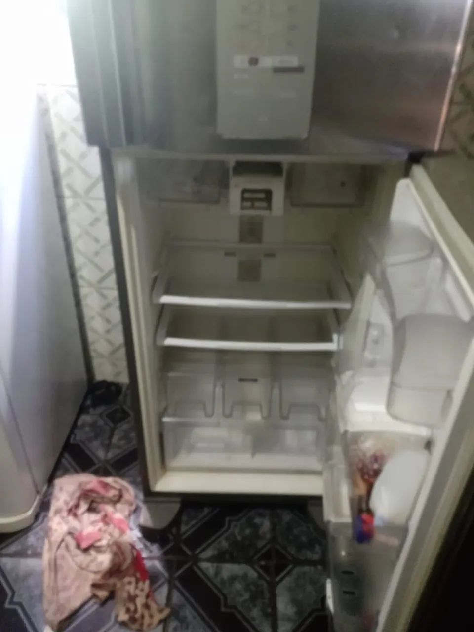 Geladeira com defeito - Foto 4