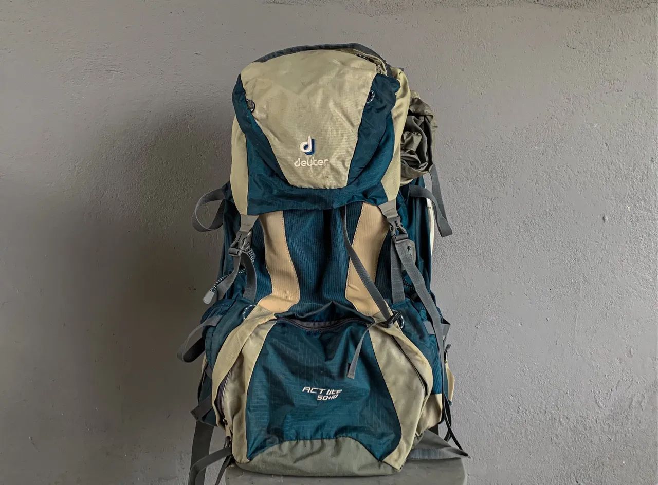 Mochila Trekking Deuter cargueira 