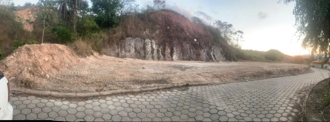 Terreno 1.400m2 - Foto 2