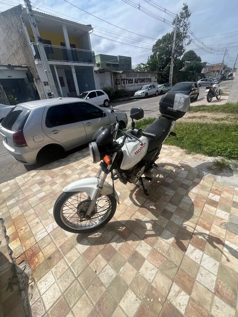 Titan  - Foto 2