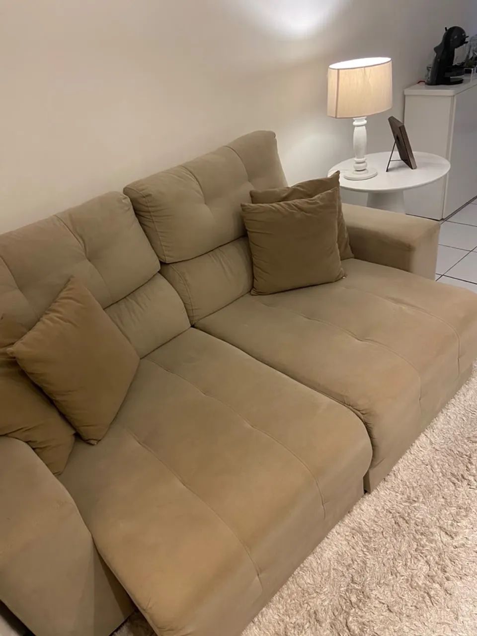 Sofá elegante 2 lugares com almofadas  - Foto 3