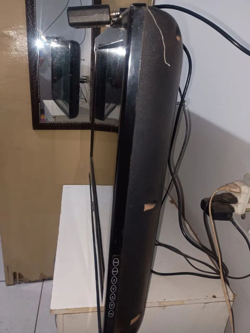 Vendo TV Semp Toshiba 35.polegadas  - Foto 4