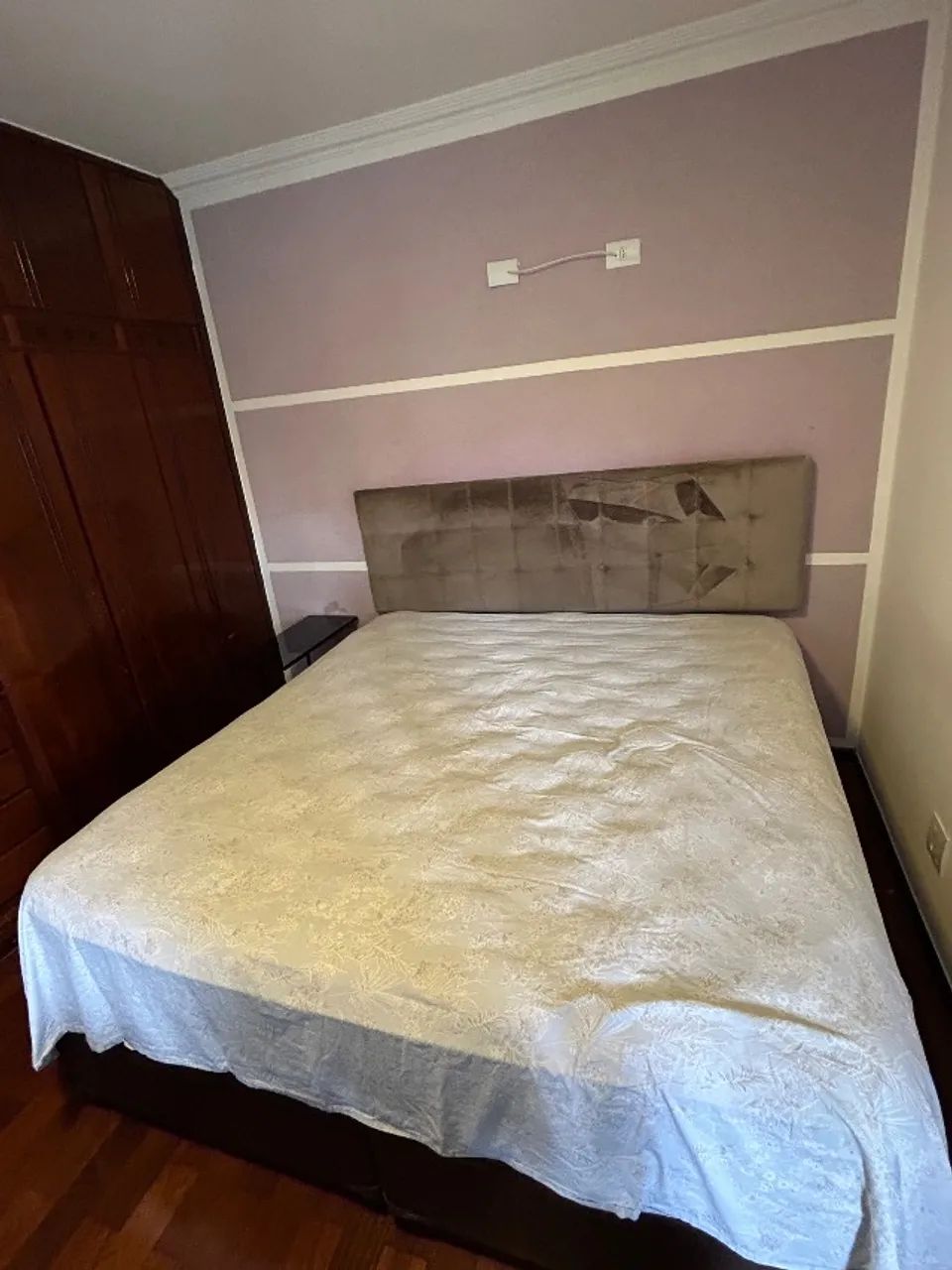 Cama King size baú 