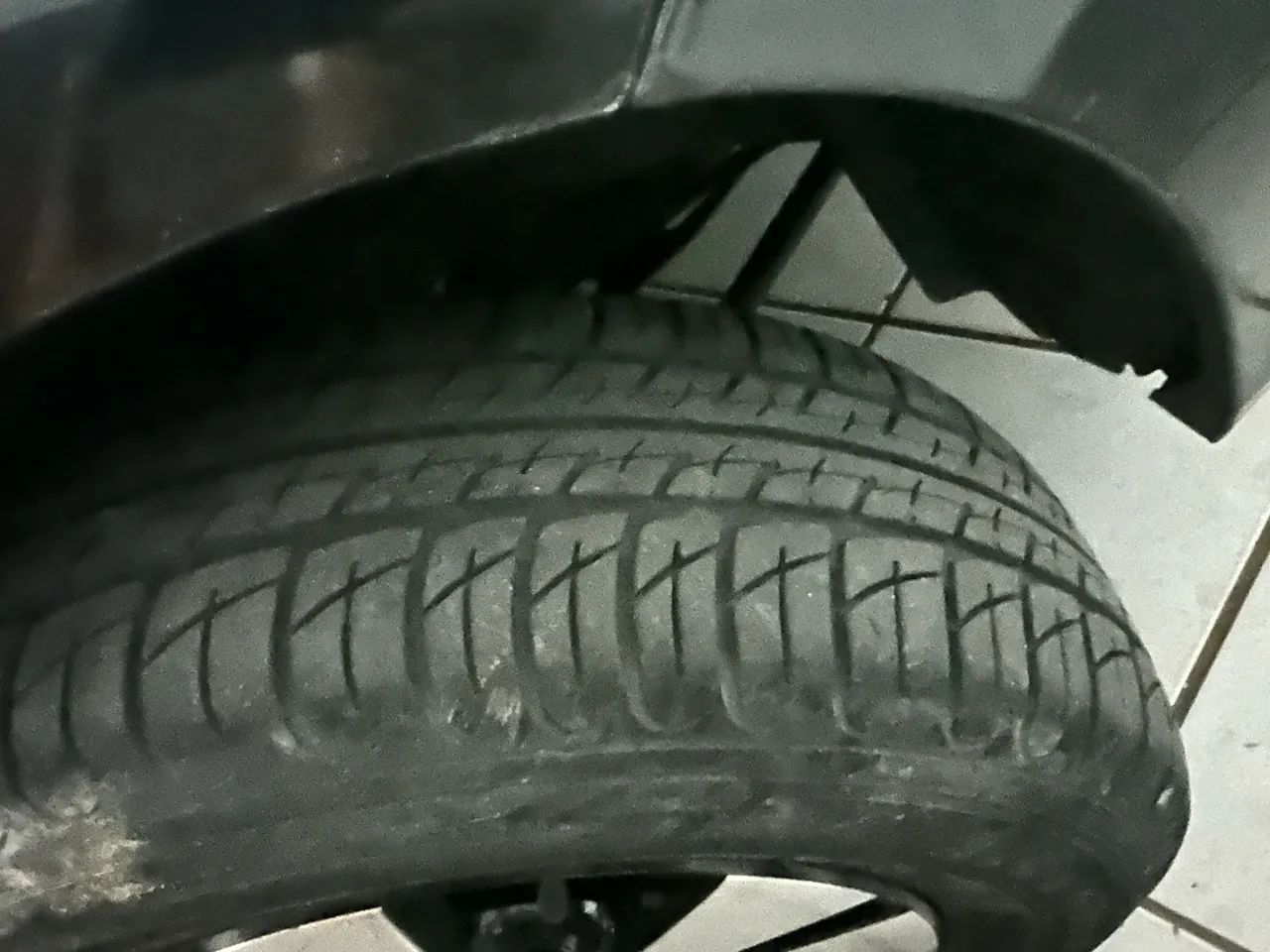 Rodas com pneus - Foto 2
