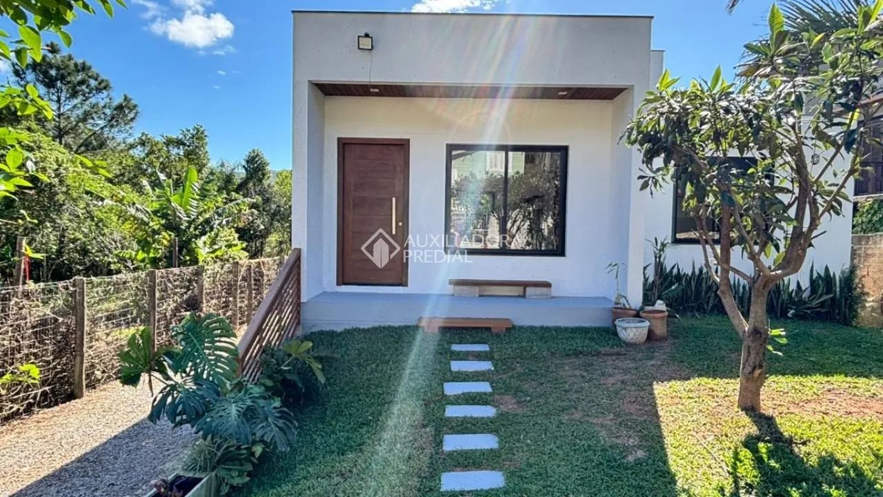 Casa à venda nos Açores com terreno amplo de 395 m² - Foto 2